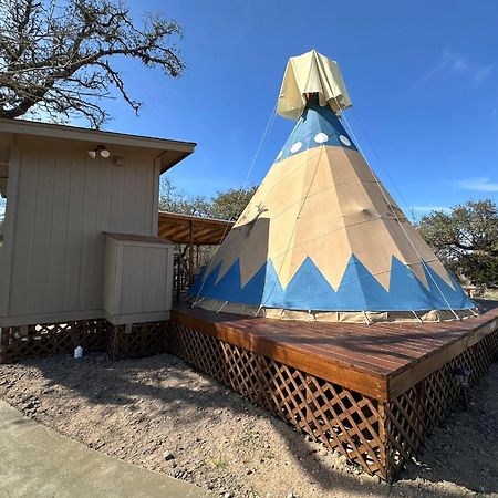 Bandera Stronghold Retreat Exterior foto